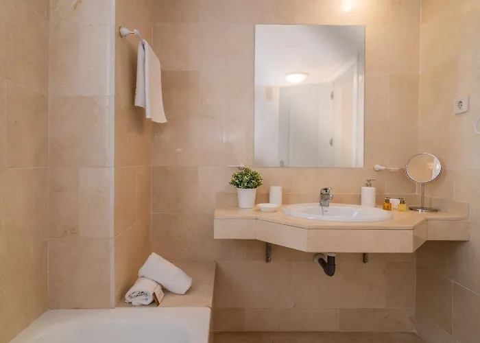 Excellent Banus With Pool And Parking Rdr473 *